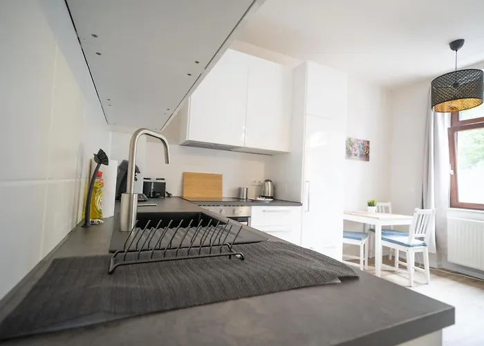 Fullhouse - - L96 - Smarttv - Nespresso - 2 Queensize Beds شقة اتسوكو