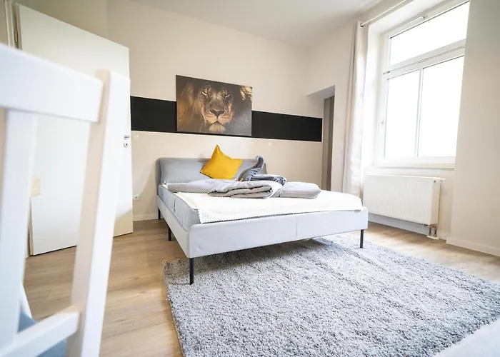 Fullhouse - - L96 - Smarttv - Nespresso - 2 Queensize Beds شقة